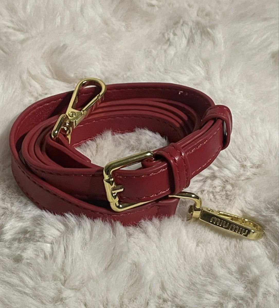 Miu Miu Borse da donna: Miu Miu Red Leather Shoulder Bag – Nuovo (secondo la descrizione) da Dietikon venduto da dom_pvq5 2
