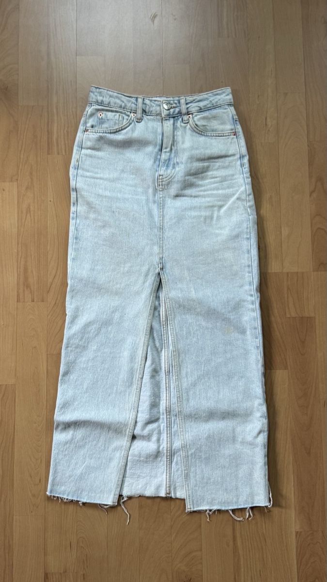 Stradivarius Gonne: Stradivarius Jeansrock mit Schlitz, Grösse 32 – Usato da Kreuzlingen venduto da EmineColak