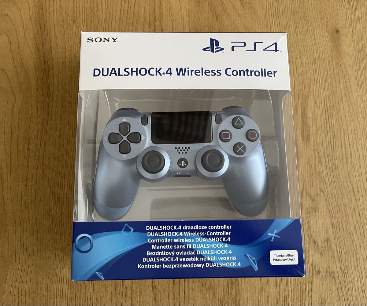 Sony Controller: PS4 Controller Titanium Blau Limited Edition NEU OVP – Nuovo e nell'imballaggio originale da Bülach venduto da marra