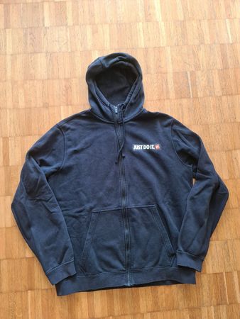 Nike Kapuzenjacke mit Reissverschluss schwarz Grösse XL