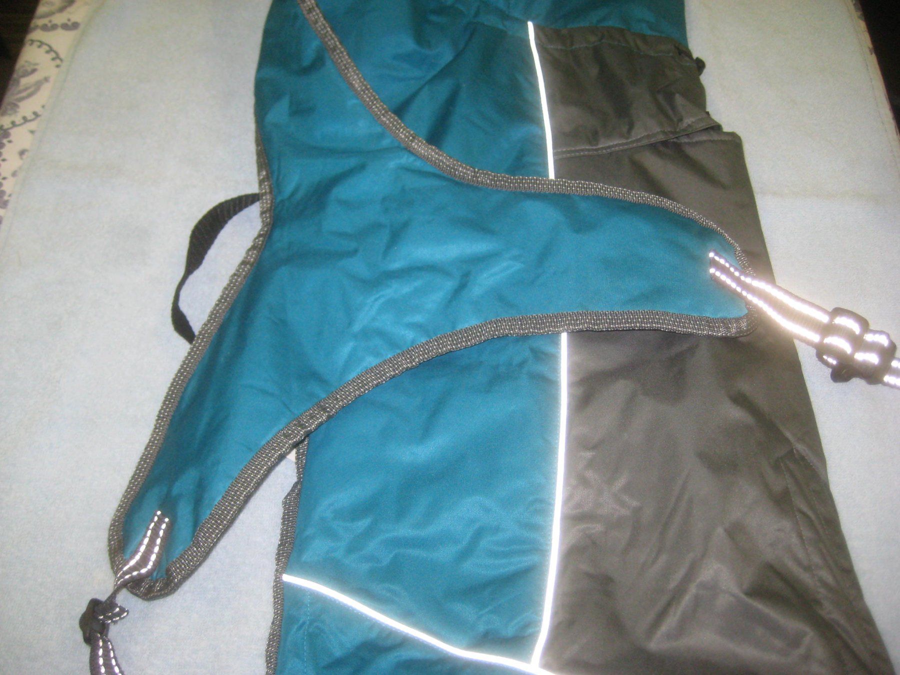 Puppia Abbigliamento: HUNDE  MANTEL – Usato da Uster venduto da flocke1 1