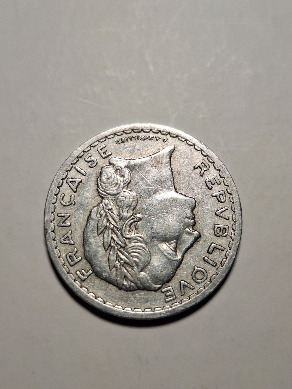 Alle Münzen: RF 5 Francs - Republique francaise - 1946 – Gebraucht aus Riva San Vitale von P.butti 1