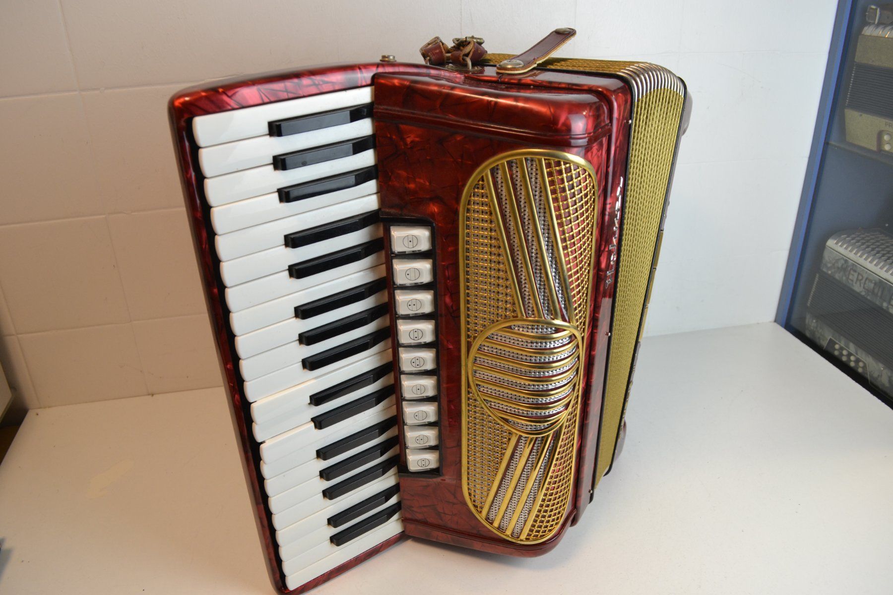 Hohner Strumenti musicali: Akkordeon chromatisch Hohner Cornelia III – Usato da Zürich venduto da baumusik 5