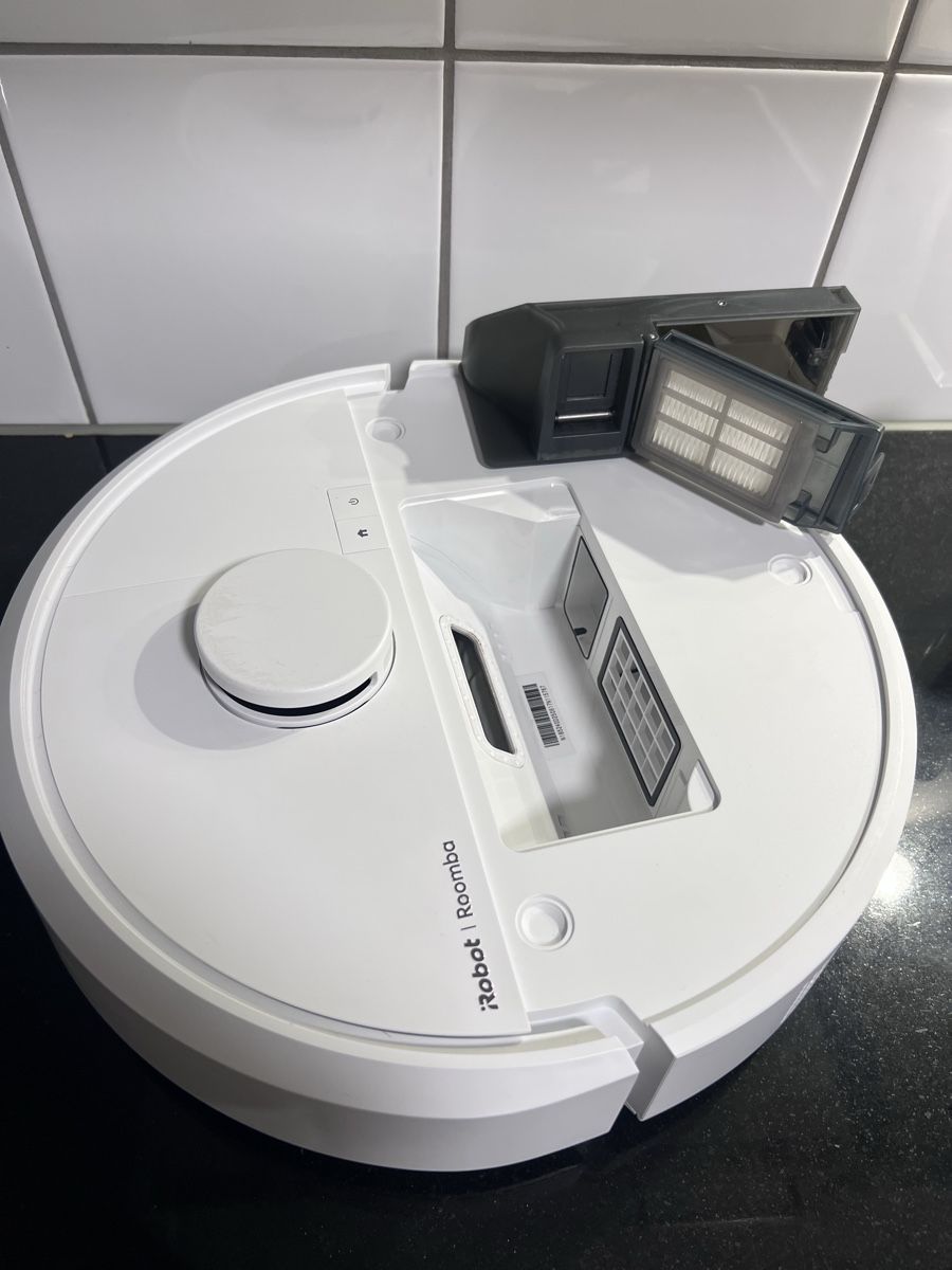 Staubsauger & Zubehör: iRobot Roomba Combo 505 plus Zubehör  – Gebraucht aus Stans von AntonioCorreia 5
