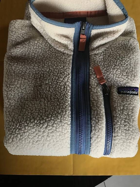 Giacche: Veste PATAGONIA  – Usato da Les Breuleux venduto da ciao127