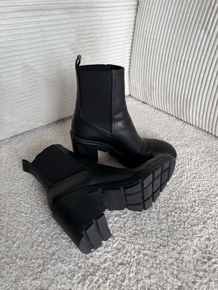 Zara Chaussures femmes: Zara Lederstiefelette, Gr. 38 – Neuf (Voir description) à St. Moritz par Dolly14 2
