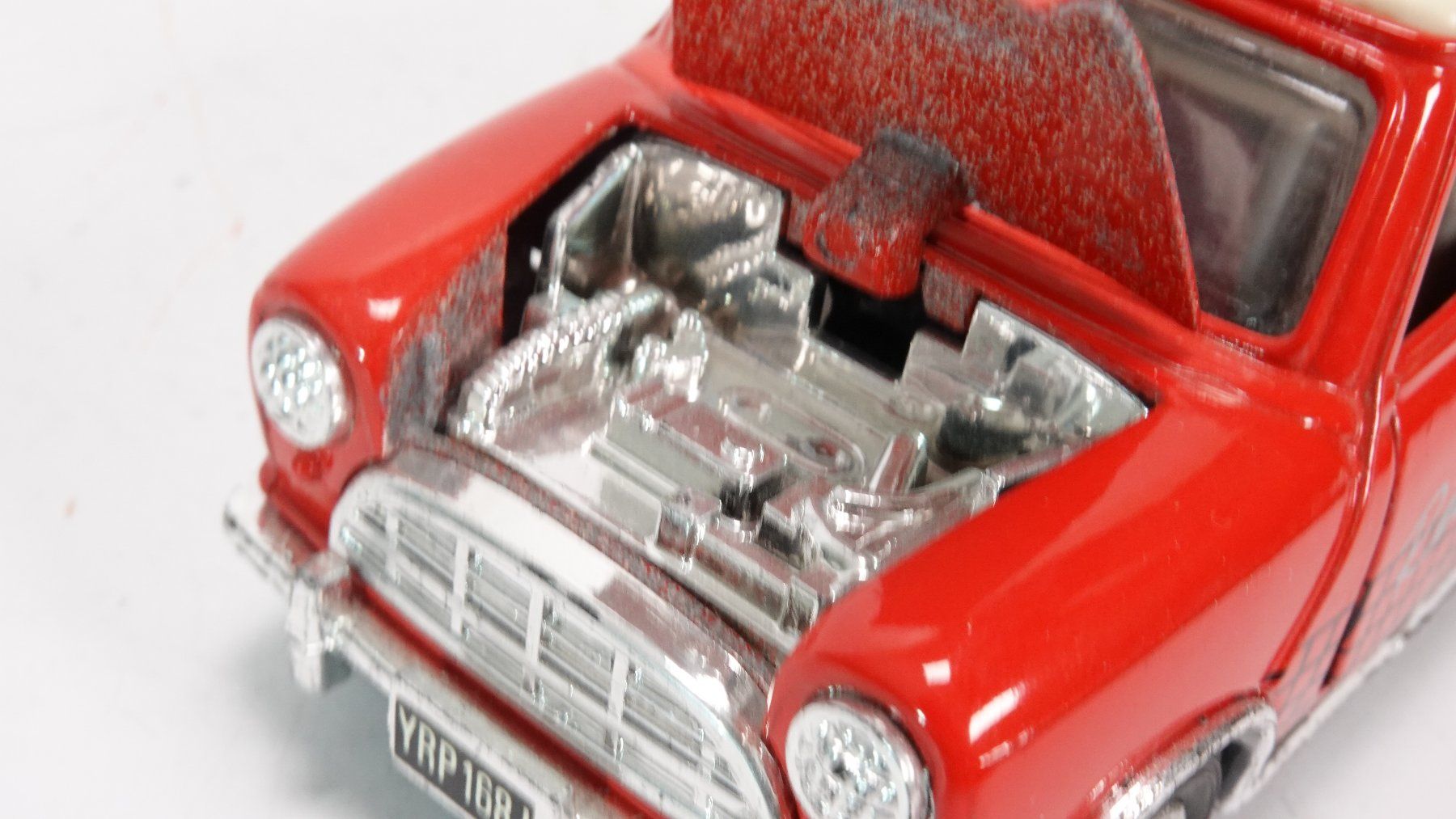 Bburago Modellini d'auto: e30 China 1:24?? Mini Red Hot – Usato da Thun venduto da evinka_gmbh 1