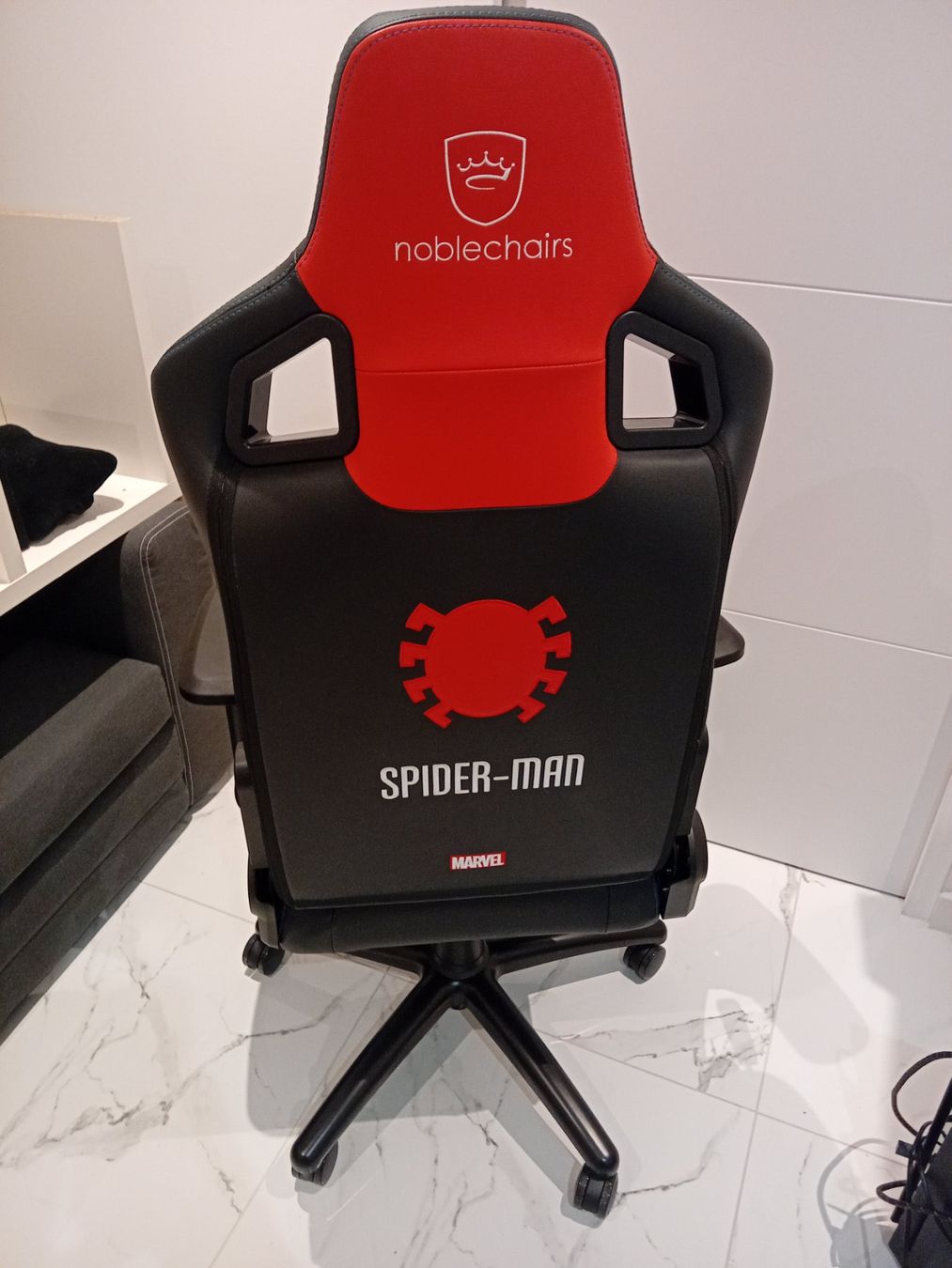 Noblechairs Chaises: Chaise Gaming Noblechairs Edition Spiderman – D'occasion à Versoix par JOSE-3D 1