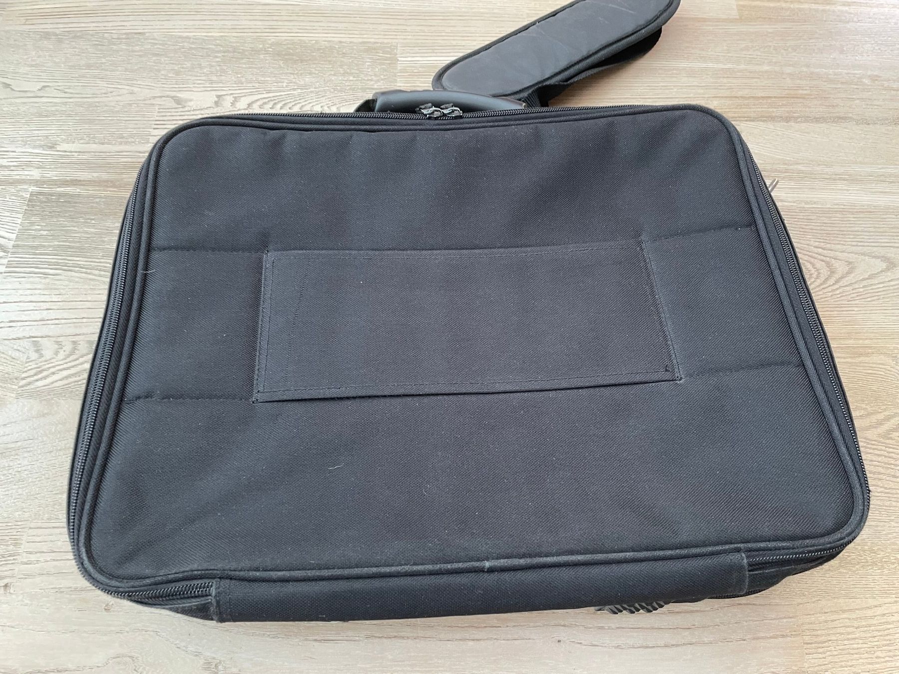 Valigie & Borse: Praktische Laptop-Tasche – Usato da Schnaus venduto da sueg01 5