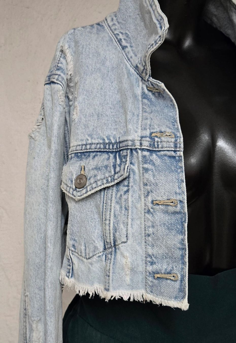 Giacche: Coole Cropped Jeansjacke, hellblau, Grösse L, Neu!! – Nuovo (secondo la descrizione) da Rheinsulz venduto da Gilea 1