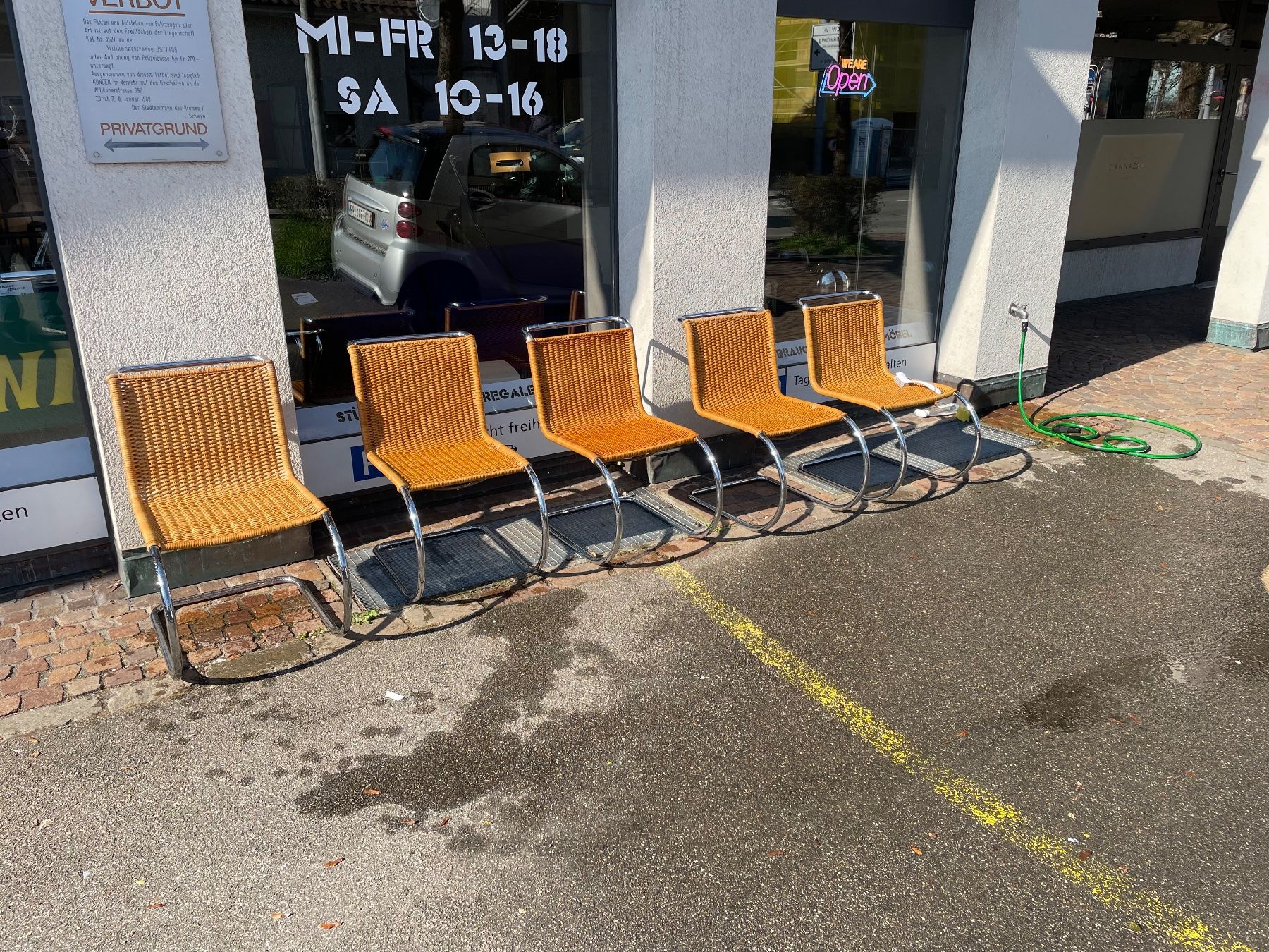 Thonet Stühle: Freischwinger Stuhl  Thonet – Gebraucht aus Zürich von huwy10 5