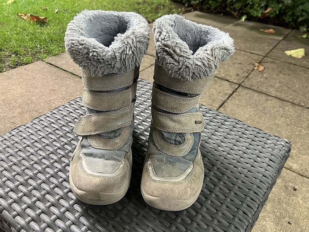 Scarpe per ragazze: Primigi Winterstiefel Gr. 28 – Usato da Zollikon venduto da CorViv 1