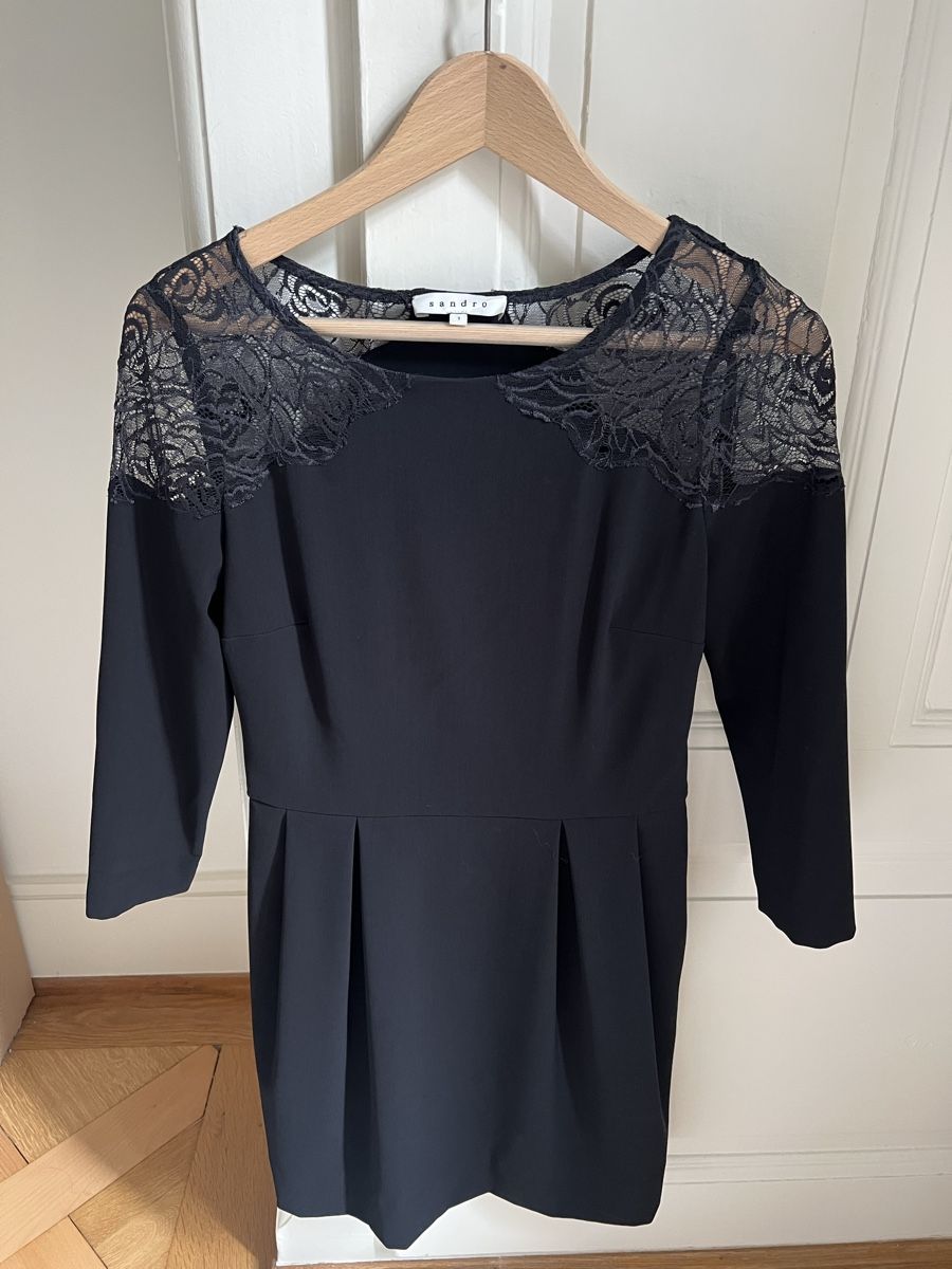 Sandro Kleider: Robe noir Sandro taille 1 – Gebraucht aus Genève von Ainoherr
