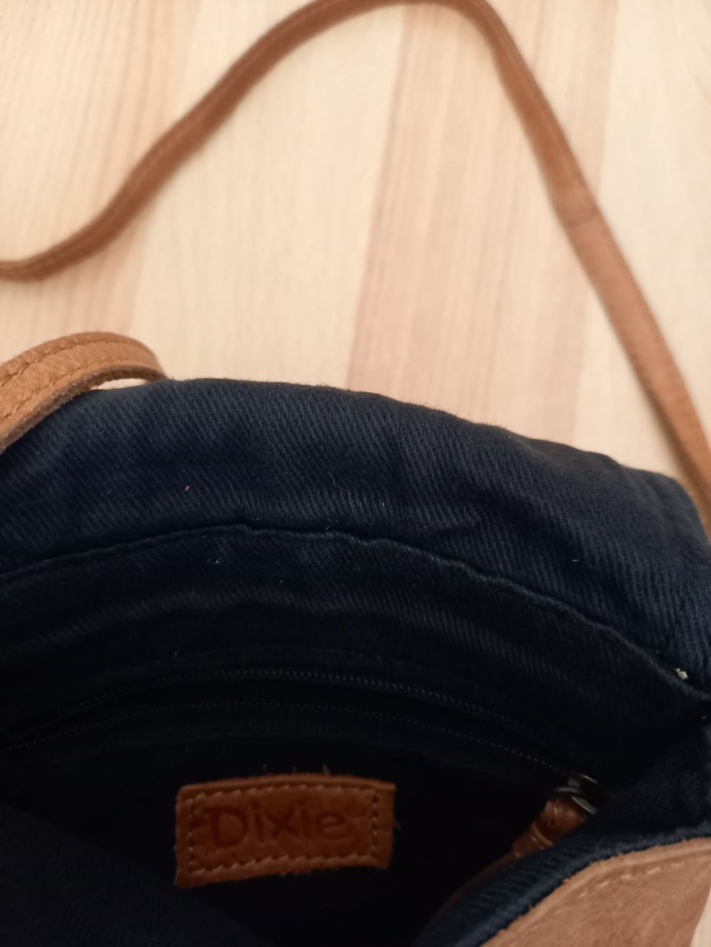 Borse da donna: Leder Umhängetasche – Usato da Kreuzlingen venduto da ng3 3