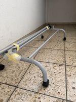 Kleiderständer Silber mit Rollen zerlegt