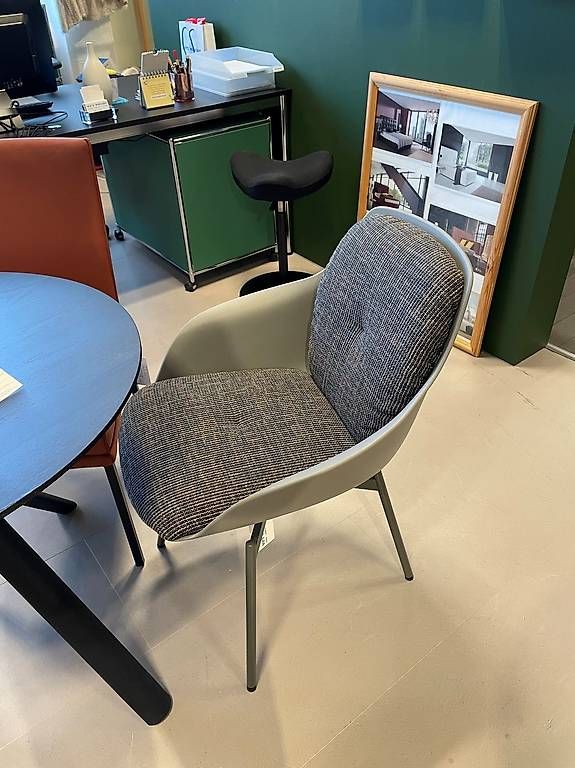 Chaises: ROLF BENZ 600 Stuhl – D'occasion à Volketswil par wirzwohnen