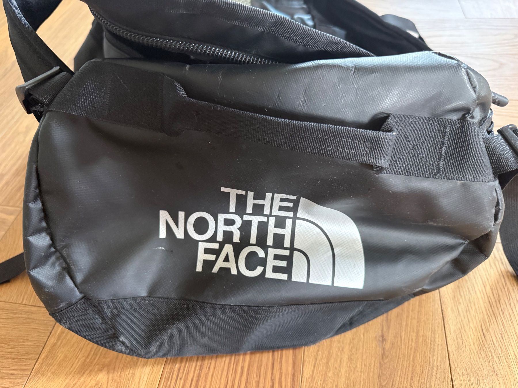 North Face Zaini: The North Face Base Camp Duffel Tasche S/P – Usato da Horgen venduto da tsp_qr5b 3
