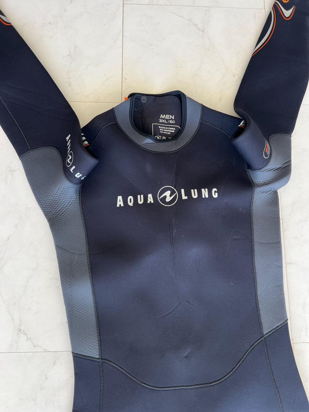Mute per immersioni: combinaison plongée Aqualung comme neuve – Usato da Lutry venduto da joh_f8hp 2