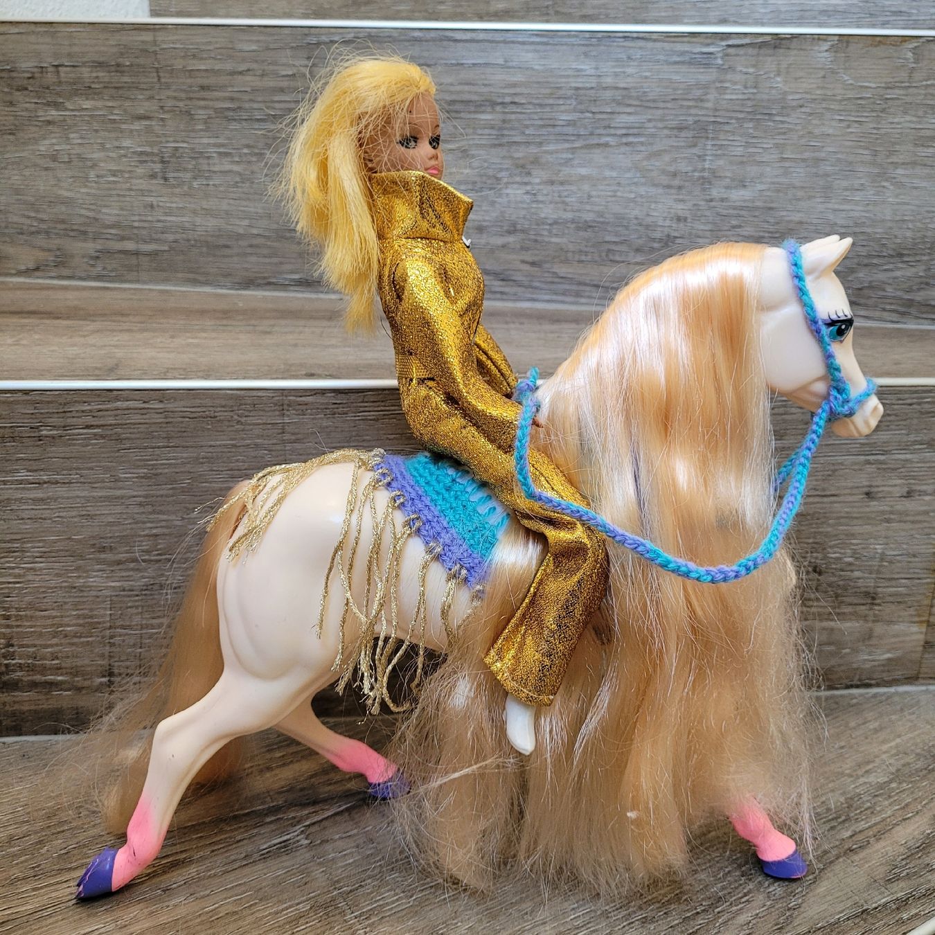 Giocattoli: Barbie Pferd Buttetfly und Puppe – Usato da Niederbuchsiten venduto da klengyel 1