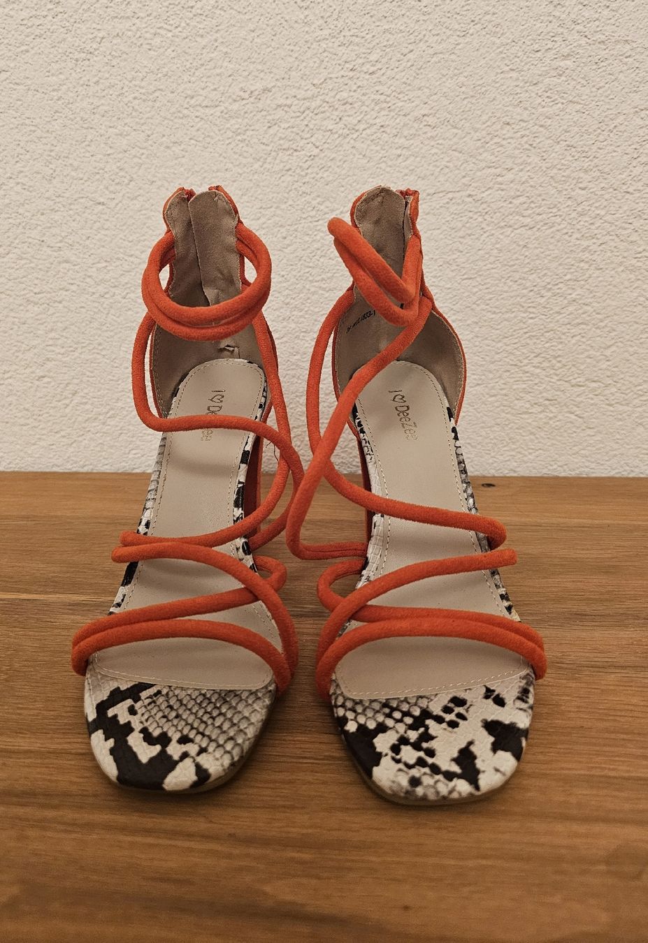 Damenschuhe: Sandale orange – Neu (gemäss Beschreibung) aus Aarburg von Nadineprader