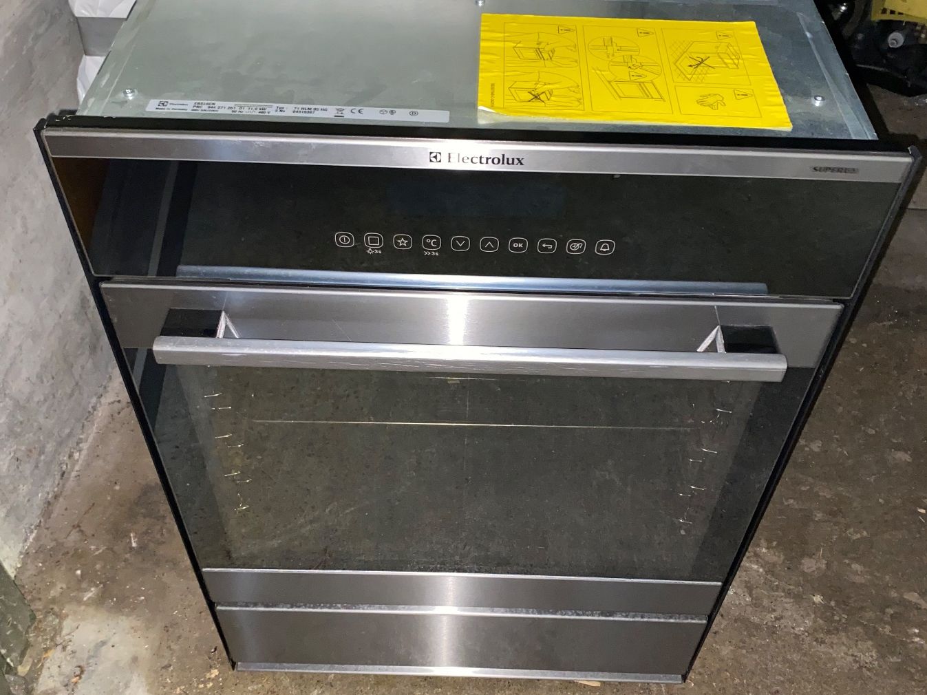 Electrolux Backöfen: Backofen Electrolux EBSLGCM – Gebraucht aus Feusisberg von 439_nk8s 1