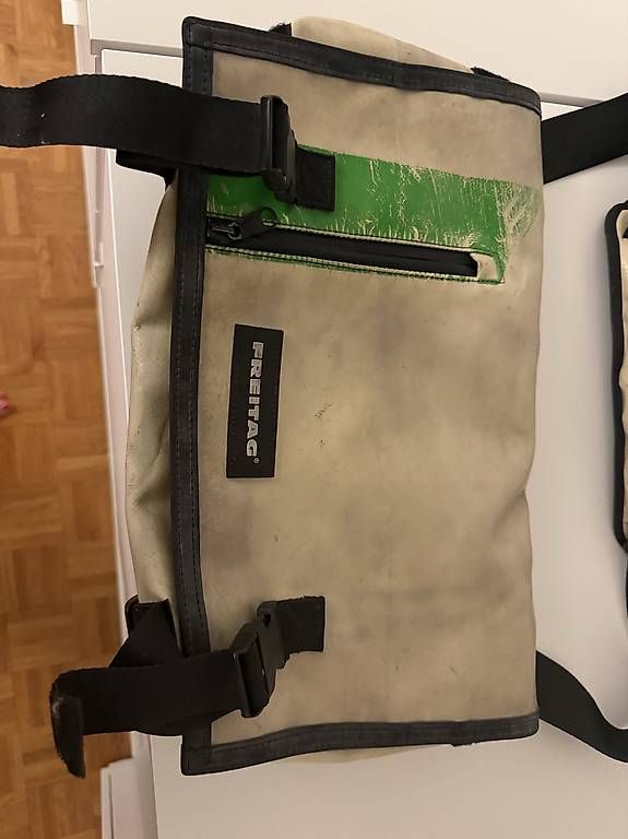 Borse: Freitag Laptoptasche – Usato da Oetwil a.d. Limmat venduto da Nizina