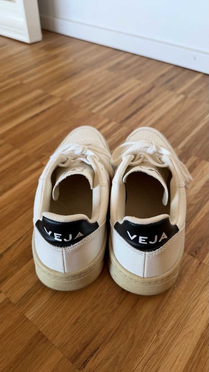 Veja Scarpe da donna: Veja Sneakers – Nuovo (secondo la descrizione) da Baar venduto da andrinamuellerr 5