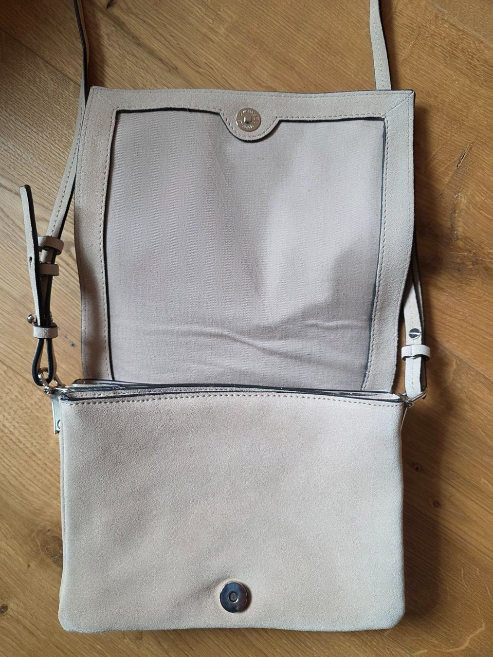 Borse da donna: Wildleder Leder Handtasche Tasche – Usato da Walterswil BE venduto da Lonitti