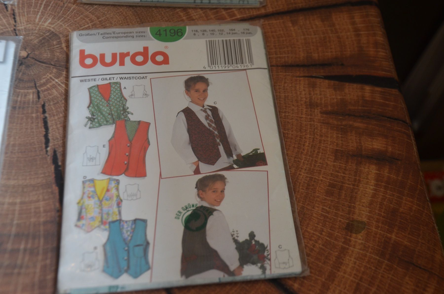 Tessuti: BURDA SCHNITTMUSTER (4196) – Usato da Chiasso venduto da Dolly015