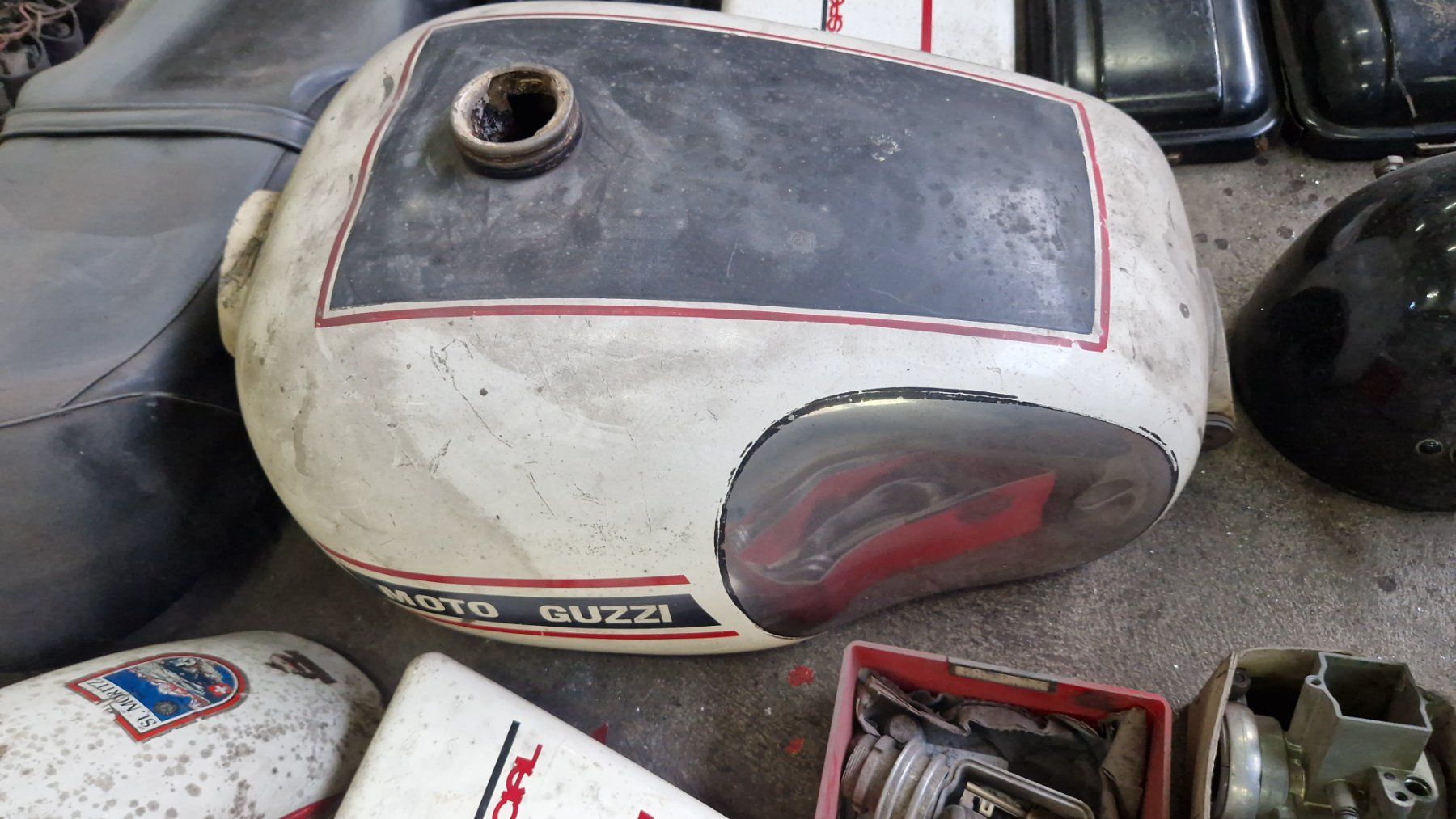 Moto Guzzi Strada: Moto Guzzi V7 Spezial Restaurationsobjekt oder Teilespender – Usato da Dübendorf venduto da 402765513 4