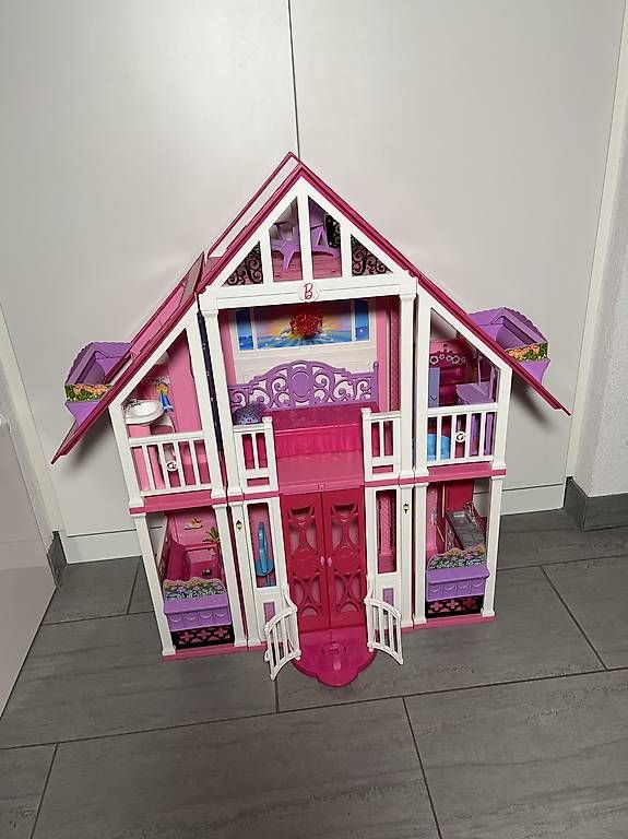 Maisons pour enfant: Maison Barbie – D'occasion à Bouveret par jeronimooo