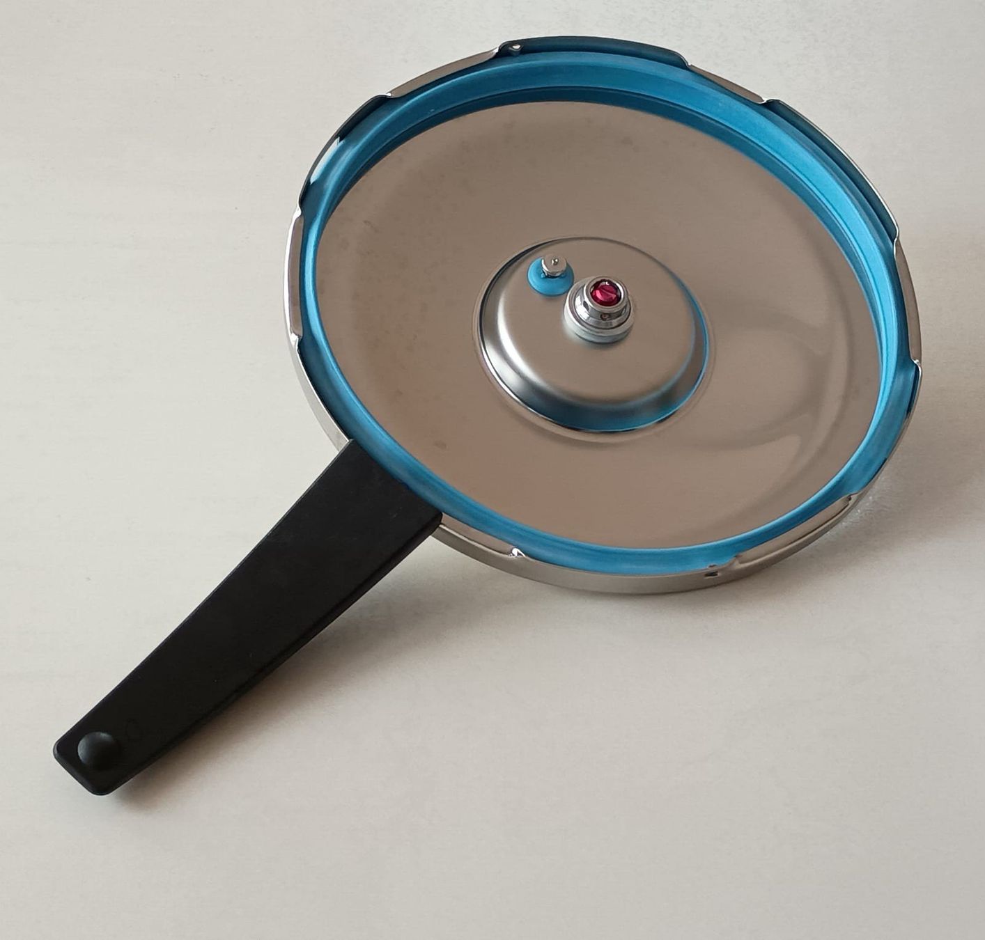Duromatic Töpfe: Neuwertiger Dampfkochtopf Kuhn Rikon Duromatic – Gebraucht aus Effretikon von Ricardo0830 4
