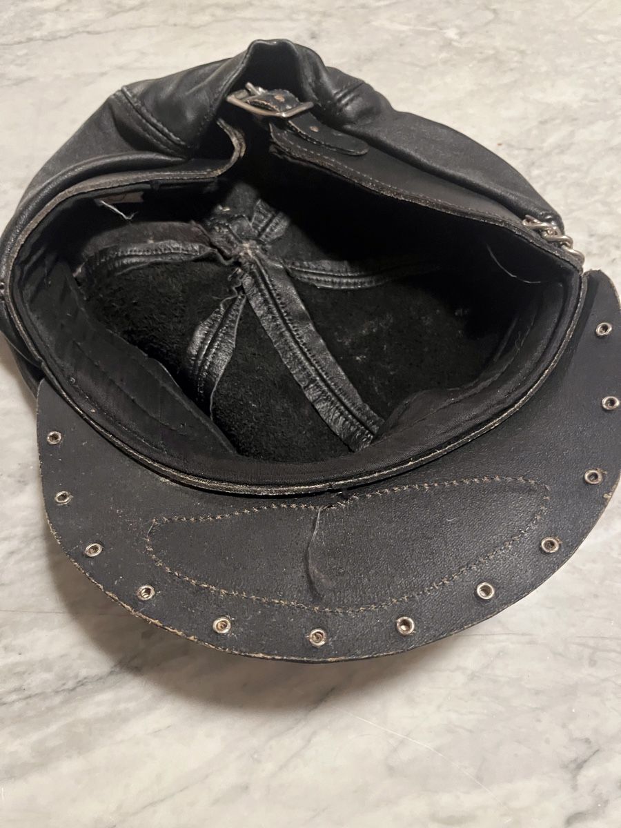 Harley-Davidson Hüte, Mützen & Caps: Alte Dächlikappe, Hut aus Leder mit Harley Davidson Logo – Gebraucht aus Wila von Fritz-Wila 2