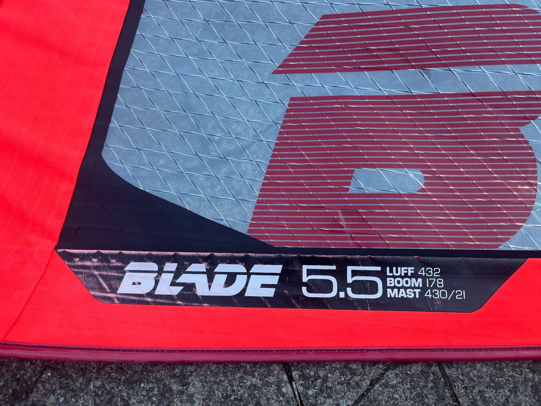Surf: Severne-Segel Blade 5,5 u. Severne-Mast Gorilla – Usato da Zürich venduto da windbart 2