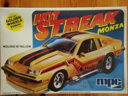 MPC Chevy Chevrolet Monza Hot Streak 1:25 #1-0784