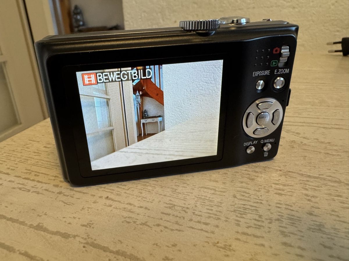 Panasonic Fotocamera: Panasonic lumix dmc-tz8 Digitalkamera – Usato da Zunzgen venduto da milesdavis76 3