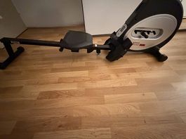 Rudergerät Heimtrainer  für Bastler (Seil gerissen)