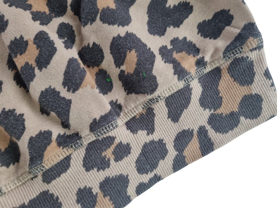 Pulls et sweat-shirts: Pullover mit Leopardenmuster – D'occasion à Wangen b. Olten par Restwert_Wangen 3