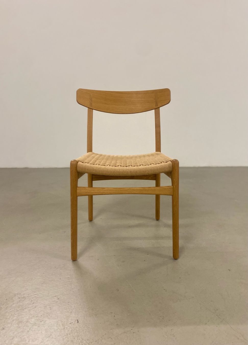 Poltrone: 4x Hans Wegner Stühle CH23 Denmark Designklassiker – Usato da Basel venduto da MidMod20C 4