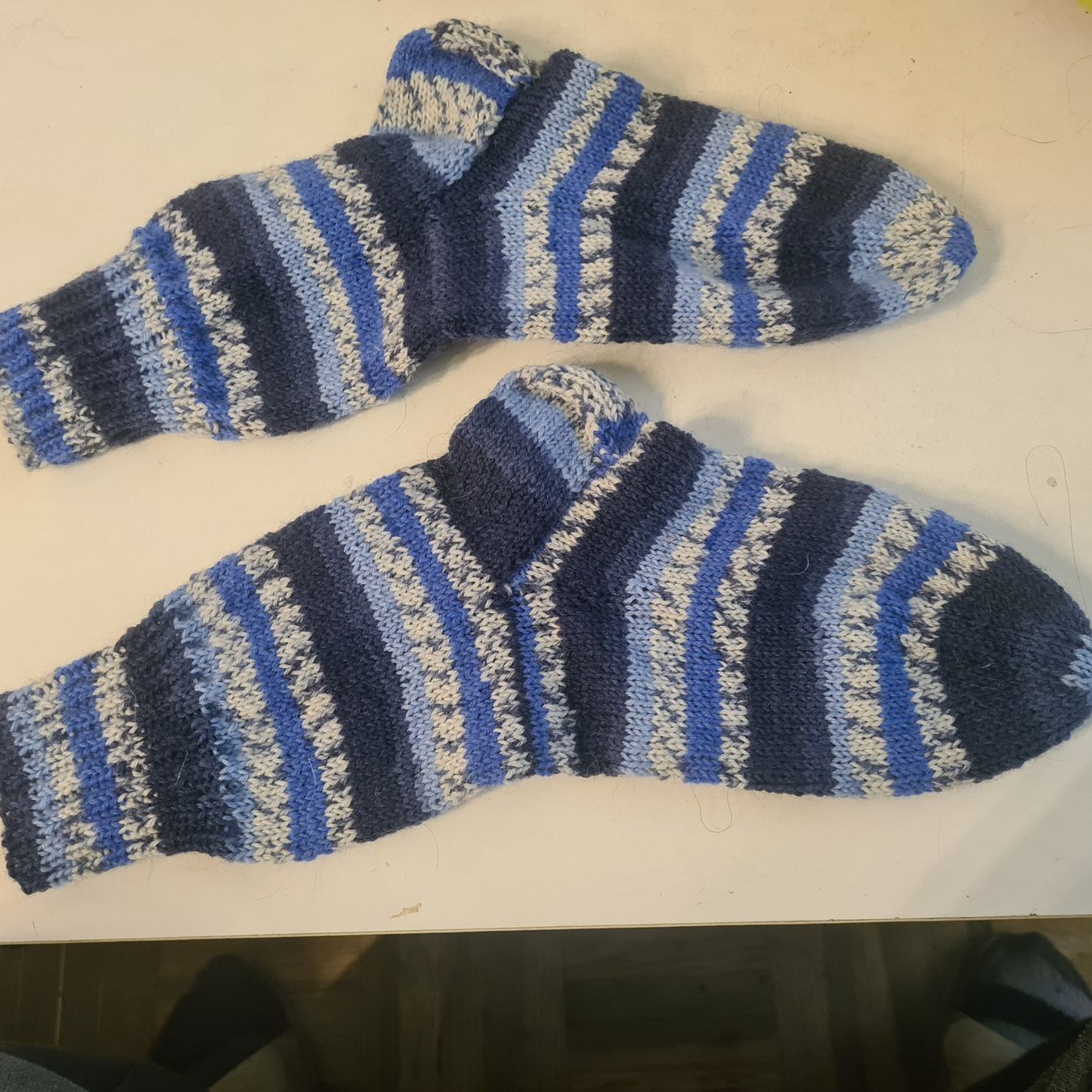 Calze: Handgestrickte Socken, Grösse 38/39 – Nuovo e nell'imballaggio originale da Burgdorf venduto da Kuhfreak