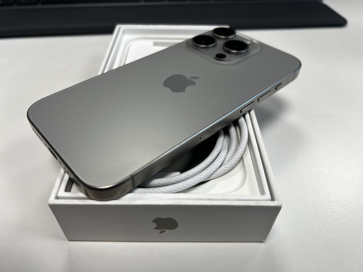 Apple Handys / Smartphones: Iphone 15 Pro 128 GB 82% – Gebraucht aus Bäretswil von ja4_gxz6
