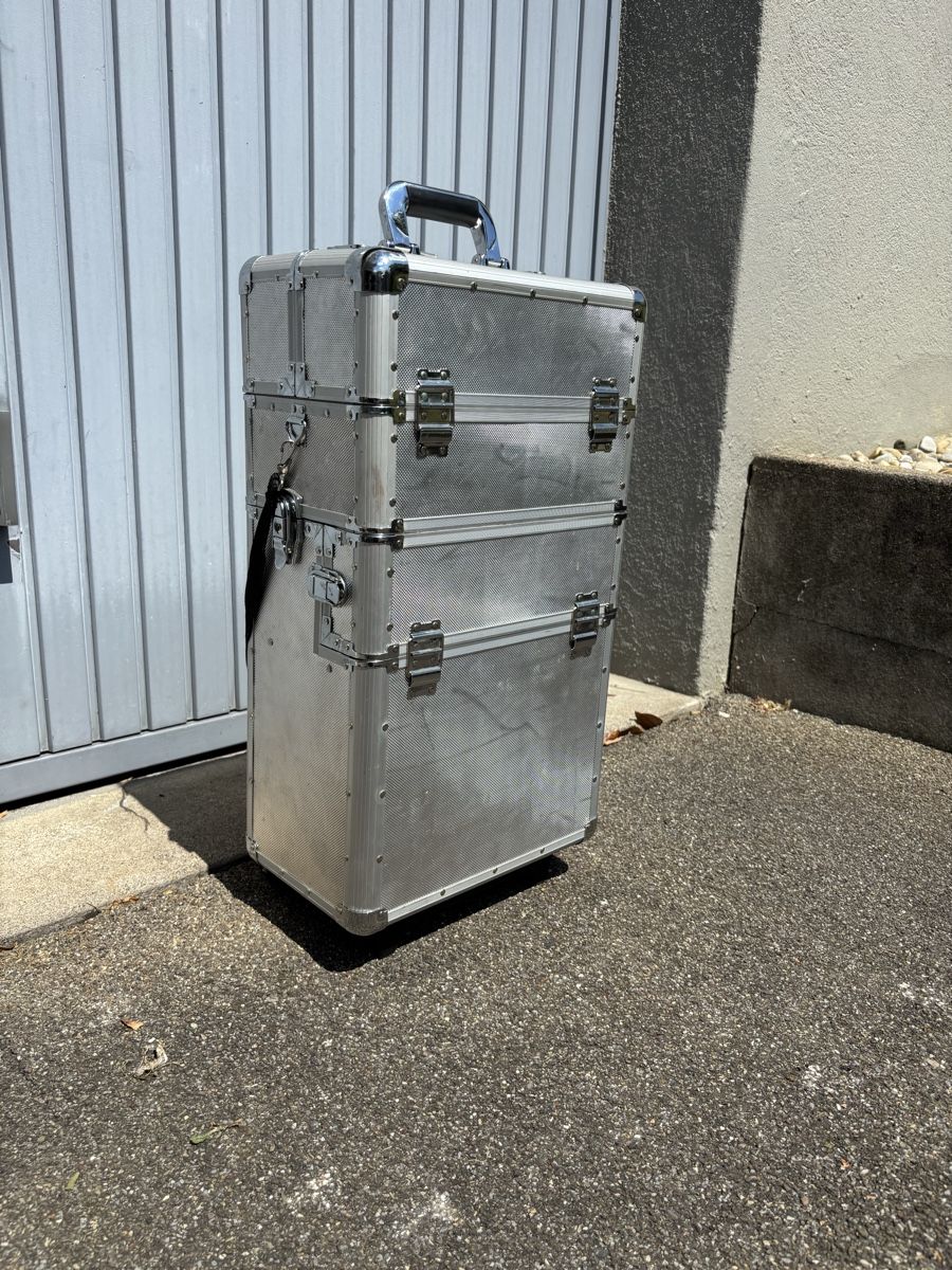 Valises de voyage: Alukoffer, Universal. Trolly.  – D'occasion à Dübendorf par mba_5yvw
