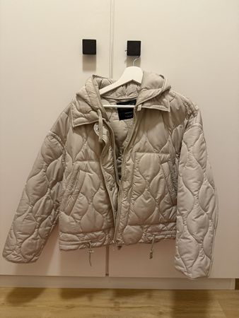 Stradivarius Steppjacke