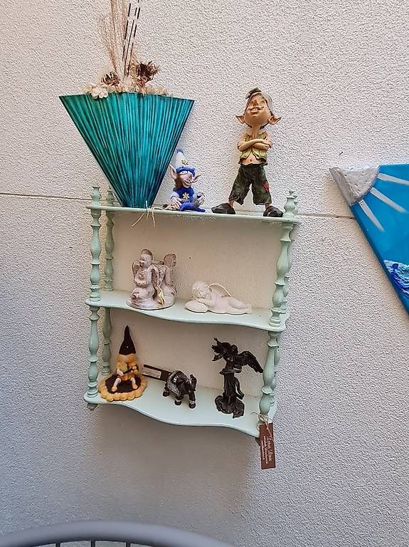 Scaffali: Wandregal Vintage – Usato da Kriens venduto da LotusOase