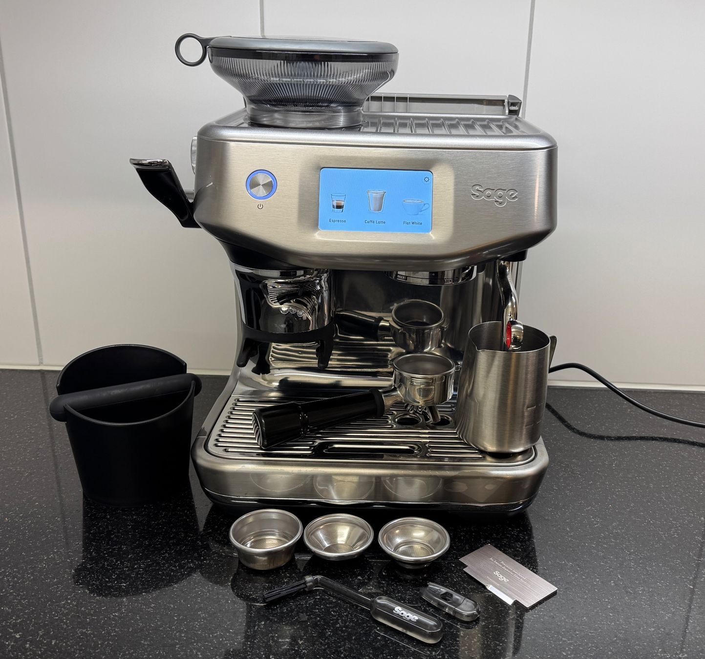 Sage Macchine per caffè & Macchine per espresso: Sage Barista Touch Impress - mit Zubehör – Usato da Spreitenbach venduto da Avdur 2