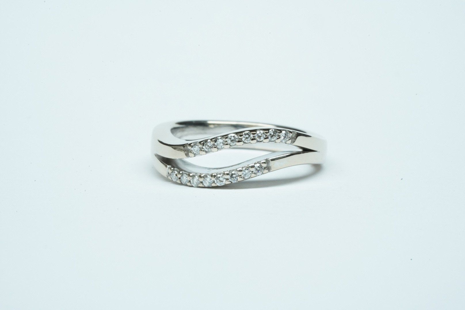 Anelli: Fingerring 18k Weissgold mit Diamanten – Usato da Bülach venduto da Re-Jewelled