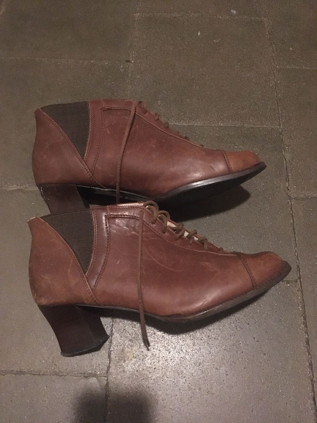 Scarpe da donna: Vintage Schnürschuhe – Usato da Bern venduto da mymo01 1