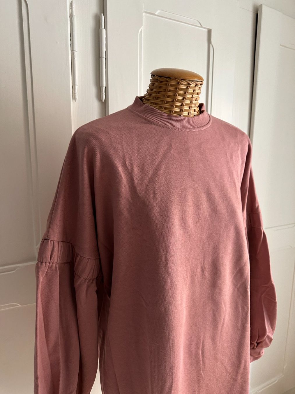 Pullover & Sweatshirts: MISSGUIDED - Sweatshirt beerenfarben oversized 36 – Gebraucht aus Zürich von Diazaio 1