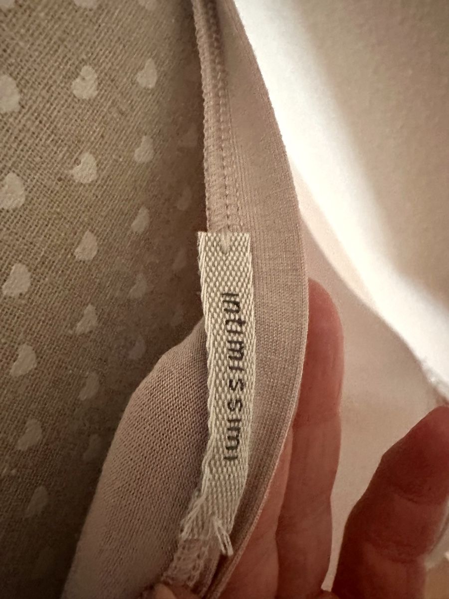 Intimissimi Tops: Schönes hellbeiges Top mit Federn – Neuf (Voir description) à Siebnen par tan_sn8j 3