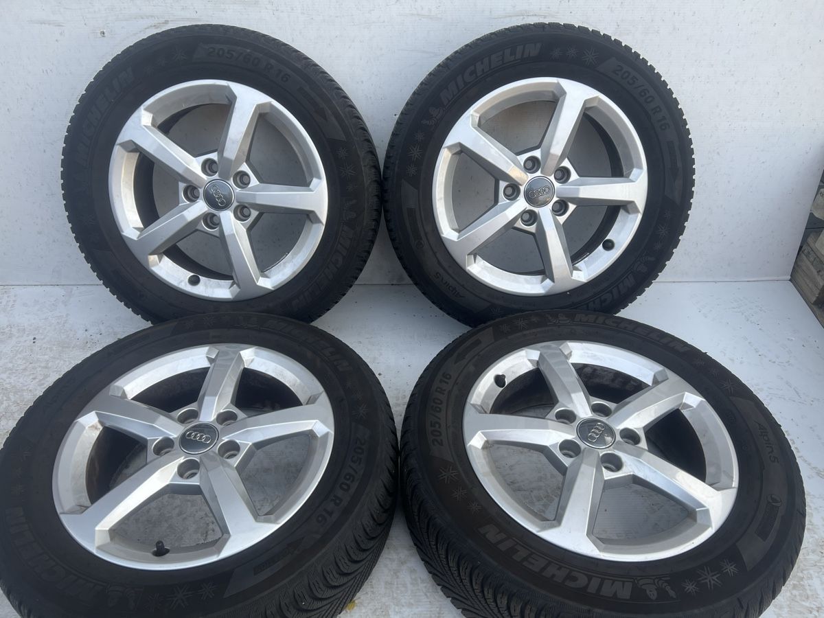 Pneumatici & Ruote complete: Originale Winterräder für Audi Q2 – Usato da Glis venduto da Rasa2015 1